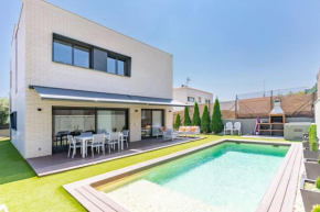 The Orange House, Barcelona, Luxury Villa